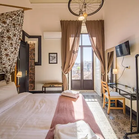 Nocleg ze śniadaniem Grand Tour Design Self Check-in 3*